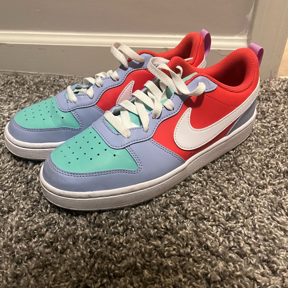 Nike court boys youth shoes kids shoes size 6.5 youth